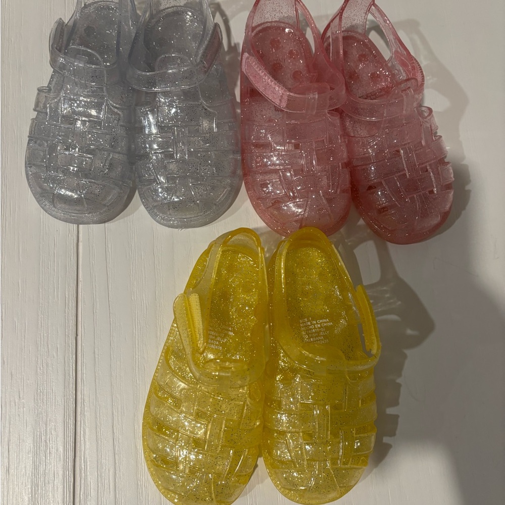 Pink, clear, and yellow toddler jellies